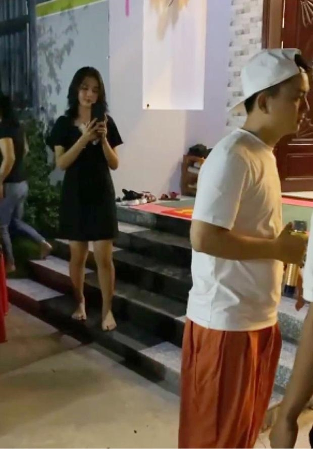 hoai-lam-va-ban-gai-2