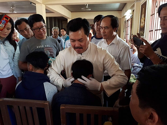 nguyen-phuong-hang-4