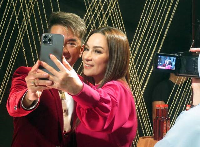 phi-nhung-dam-vinh-hung-3