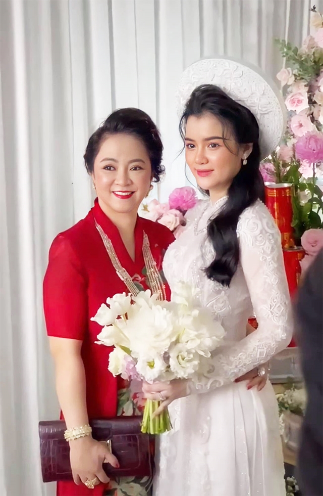 con-dau-nguyen-phuong-hang-2