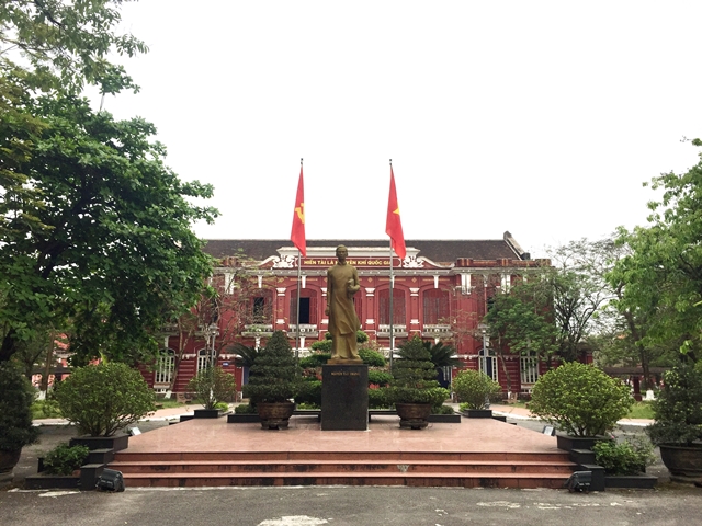 truong-quoc-hoc-hue-3