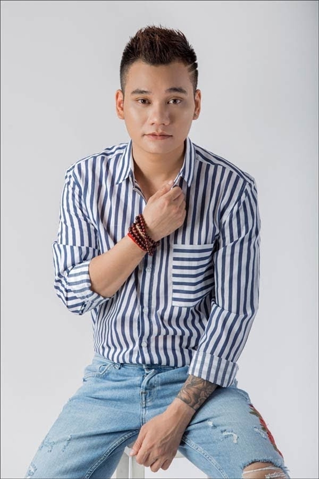 khac-viet-vu-khac-tiep-10