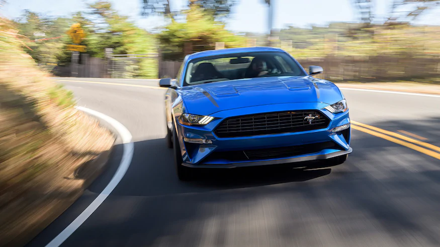 Vượt qua mọi đối thủ, Ford Mustang trở thành xe thể thao bán chạy nhất năm 2019