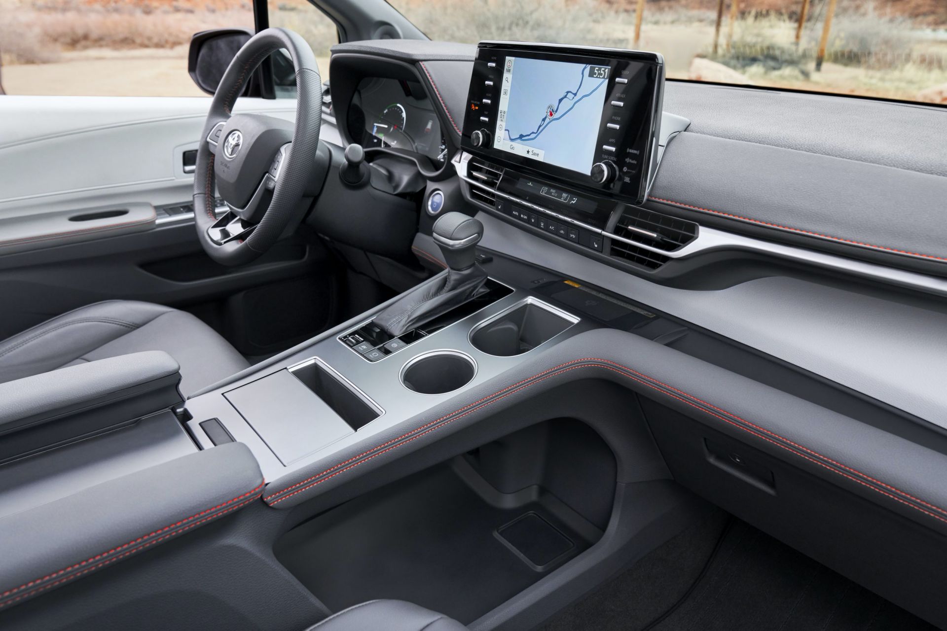 Toyota Sienna 2021 - MPV sang chảnh anh em với Toyota Innova chính thức trình làng