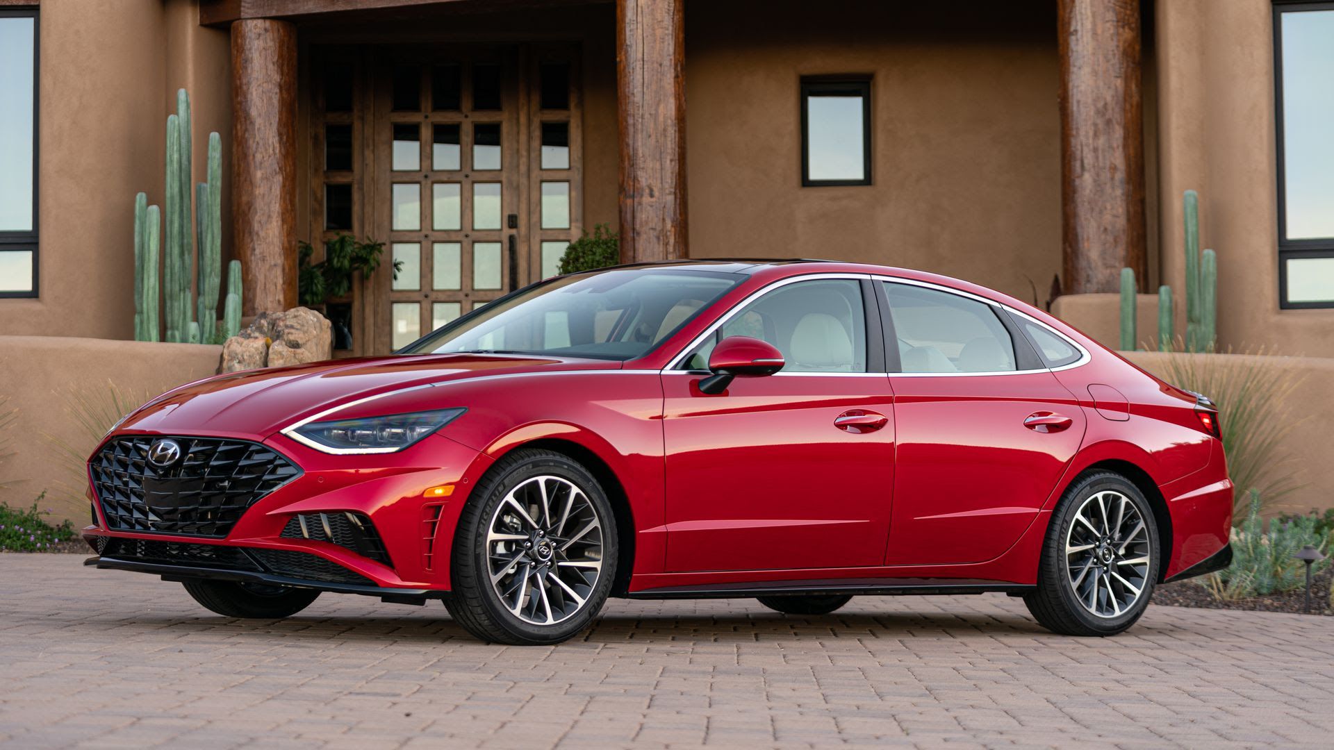 Hyundai b&aacute;o tin xấu cho h&agrave;ng chục ngh&igrave;n kh&aacute;ch h&agrave;ng trong th&aacute;ng 4/2020