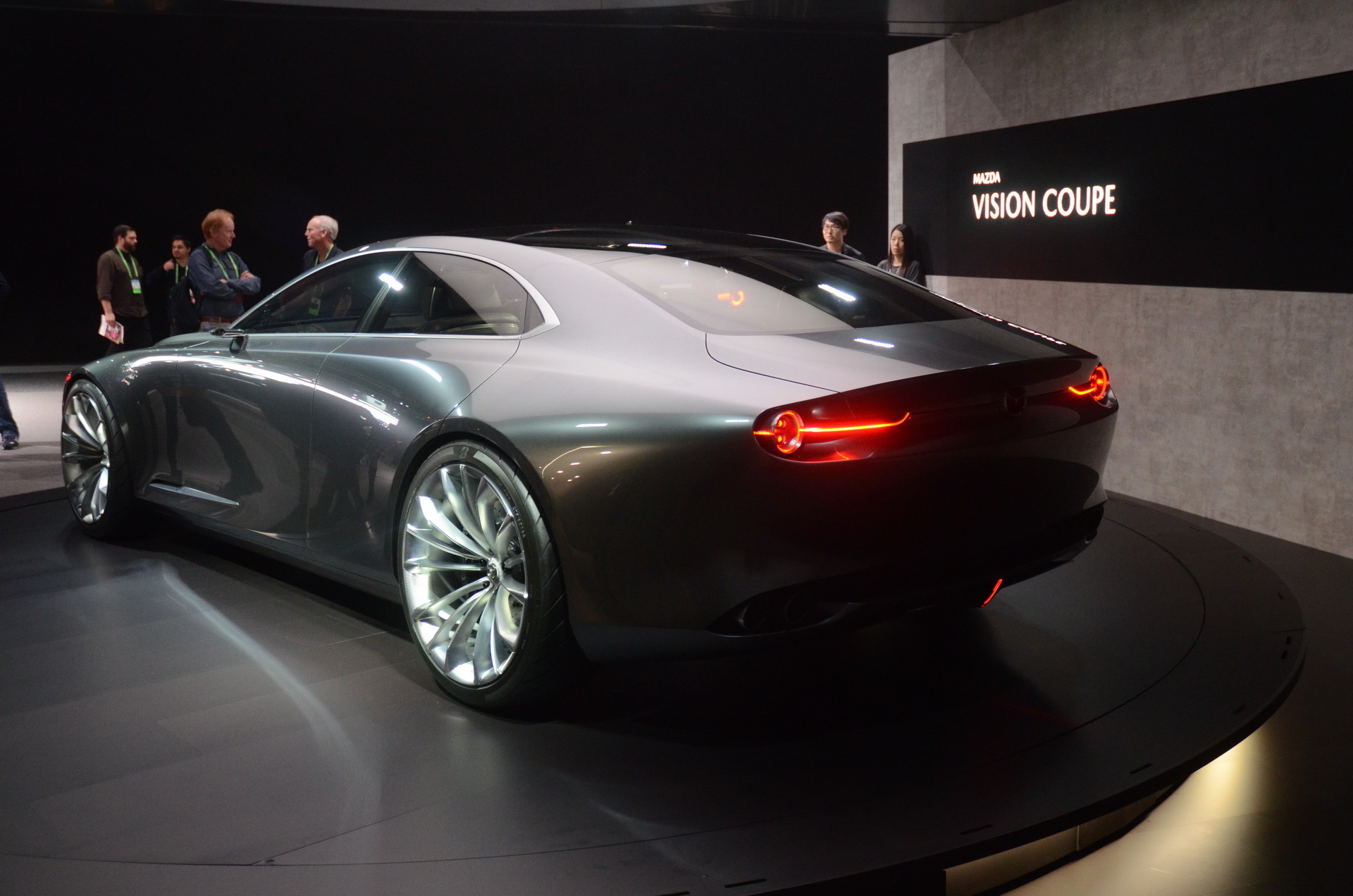 Mazda 6 thế hệ mới sẽ sang như xe BMW và có phiên bản coupe