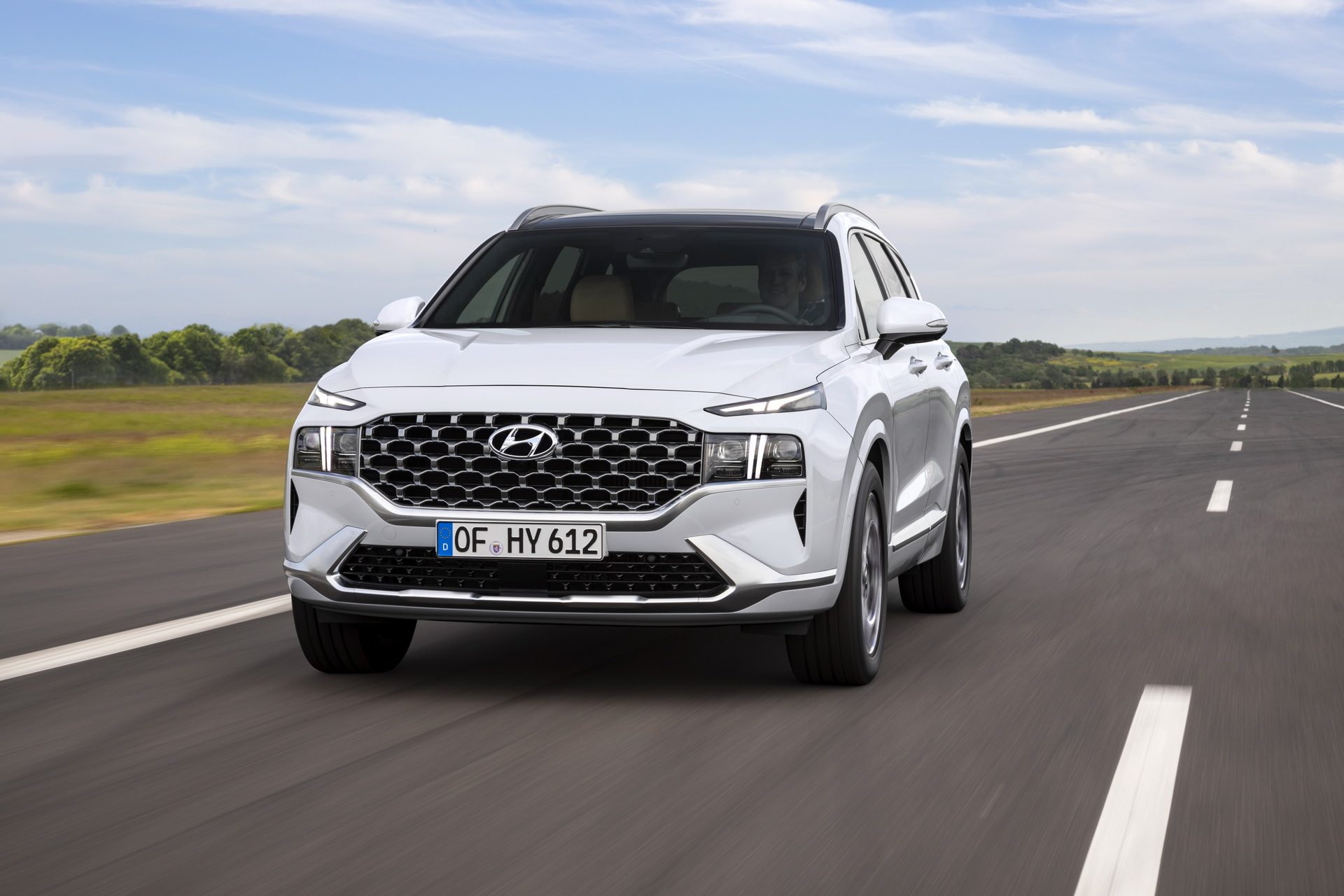 5 vũ kh&iacute; b&iacute; mật gi&uacute;p Hyundai Santa Fe 2020 'đ&egrave; bẹp' Honda CR-V, Mitsubishi Outlander