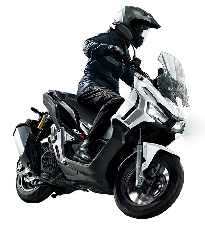 Điểm tin xe ng&agrave;y 9/4: &Ocirc; t&ocirc; thanh l&yacute; rẻ như mớ rau, &ocirc;ng vua SUV Toyota Fortuner lộ phi&ecirc;n bản mới