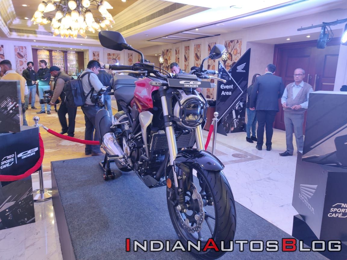 Honda CB300R 2021 g&acirc;y sốt v&igrave; ngoại h&igrave;nh qu&aacute; đẳng cấp