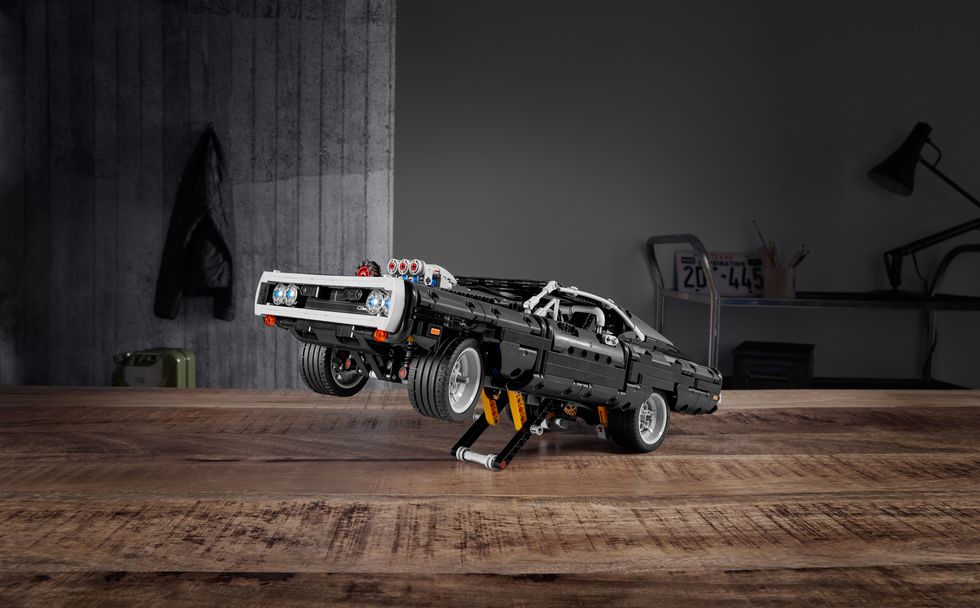 Ô tô của Vin Diesel trong phim Fast & Furious biến thành đồ chơi lego cực kỳ chi tiết