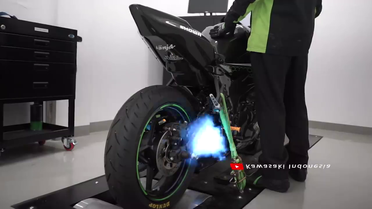 Kawasaki Ninja ZX-25R 2020 công bố giá bán và ngày ra mắt chính thức