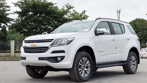 Chevrolet Trailblazer giảm giá khủng tại Việt Nam, thách thức Hyundai Santa Fe và Toyota Fortuner