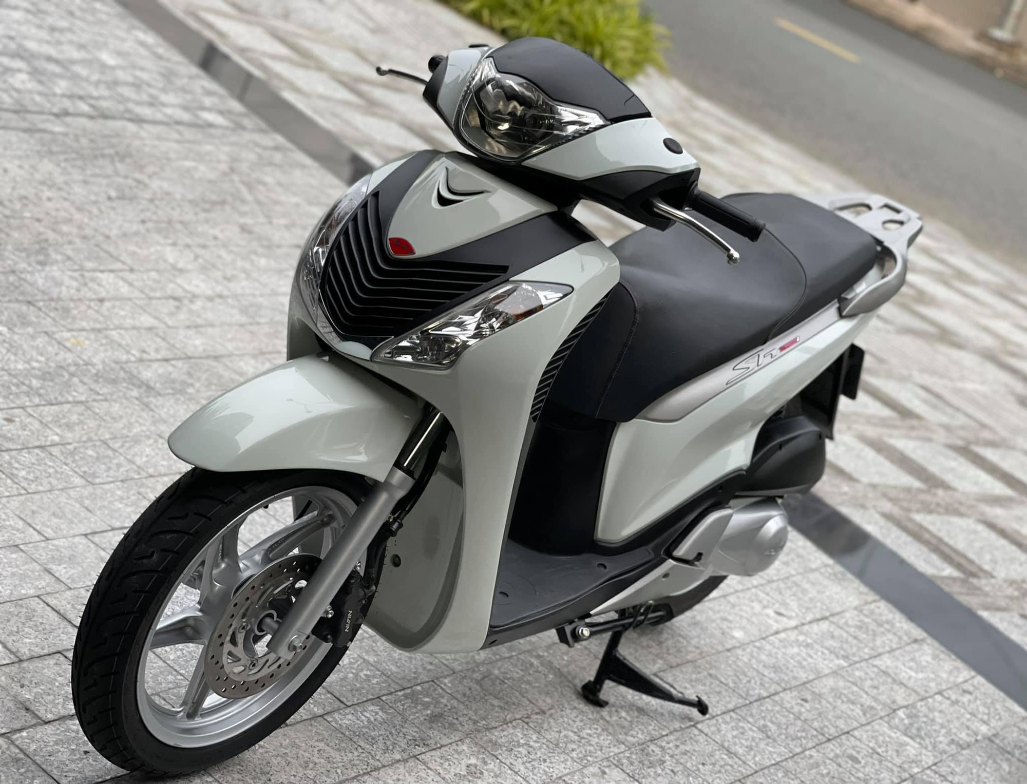 Ngó lơ SH 2022 nhiều khách Việt chọn mua Honda SH 150i nhập Ý với chất  lượng tốt miễn bàn
