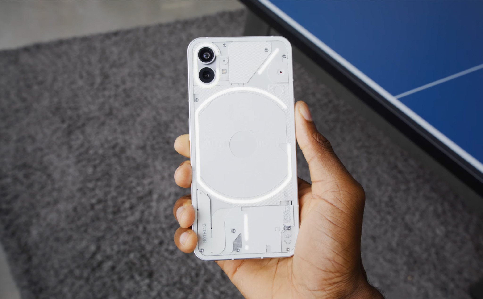 Nothing phone (1) hé lộ giá bán rẻ hơn iPhone 12 cả triệu, thiết kế đẹp ...
