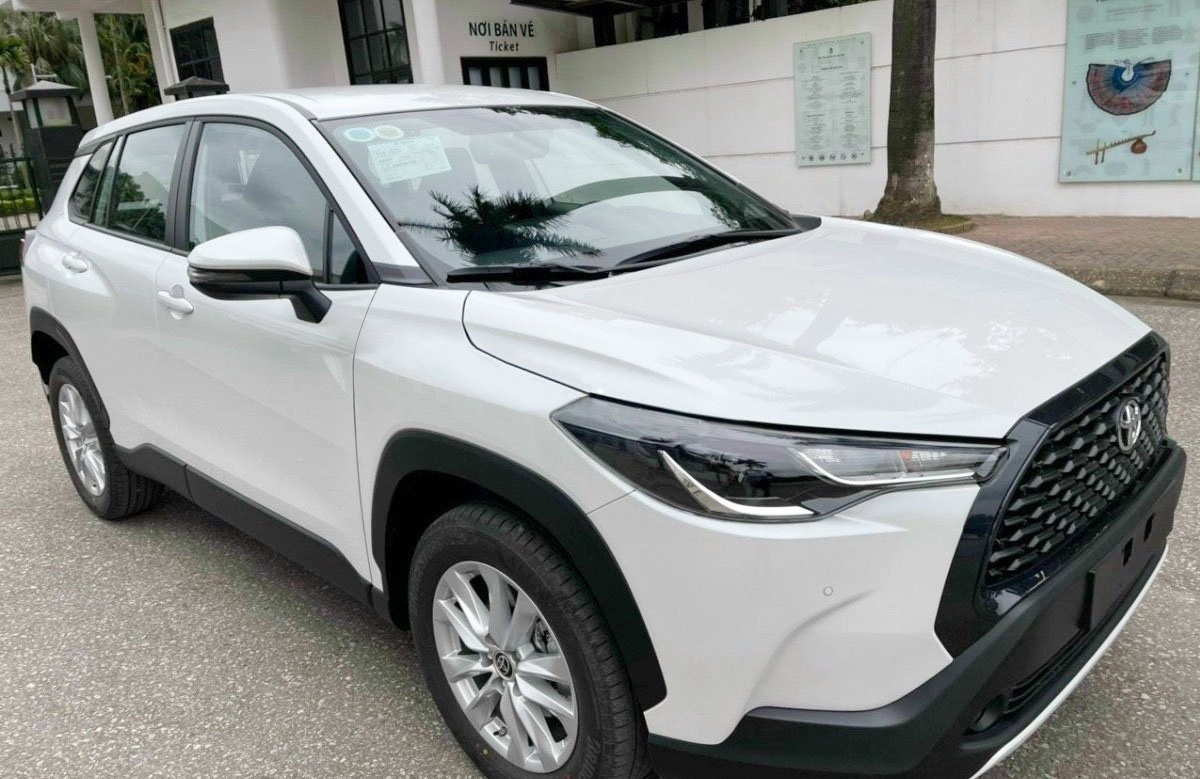 People are excited about the unbelievable price of the Toyota Corolla Cross 2022, everyone who hears it will wobble