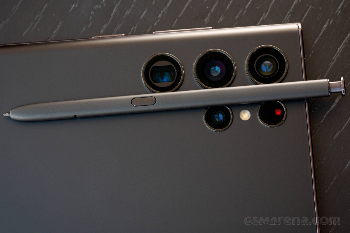 thumbnail - Samsung Galaxy S23 Ultra sẽ có camera 200MP, phá vỡ thế độc tôn của Motorola X30 Pro