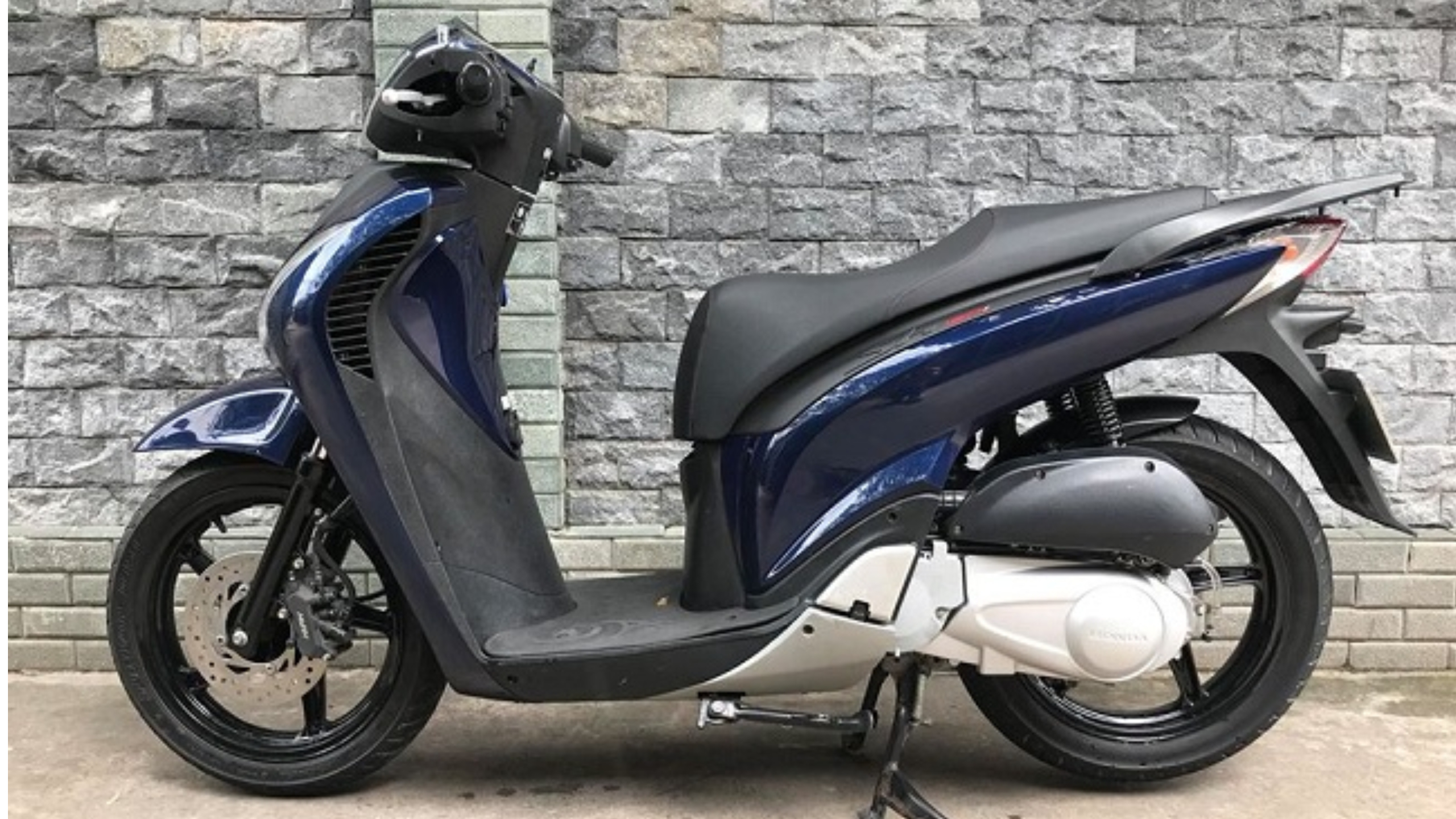 Ignoring SH 2022 many Vietnamese customers choose to buy Honda SH 150i  imported from Italy with good quality free of charge  CryptoHubK