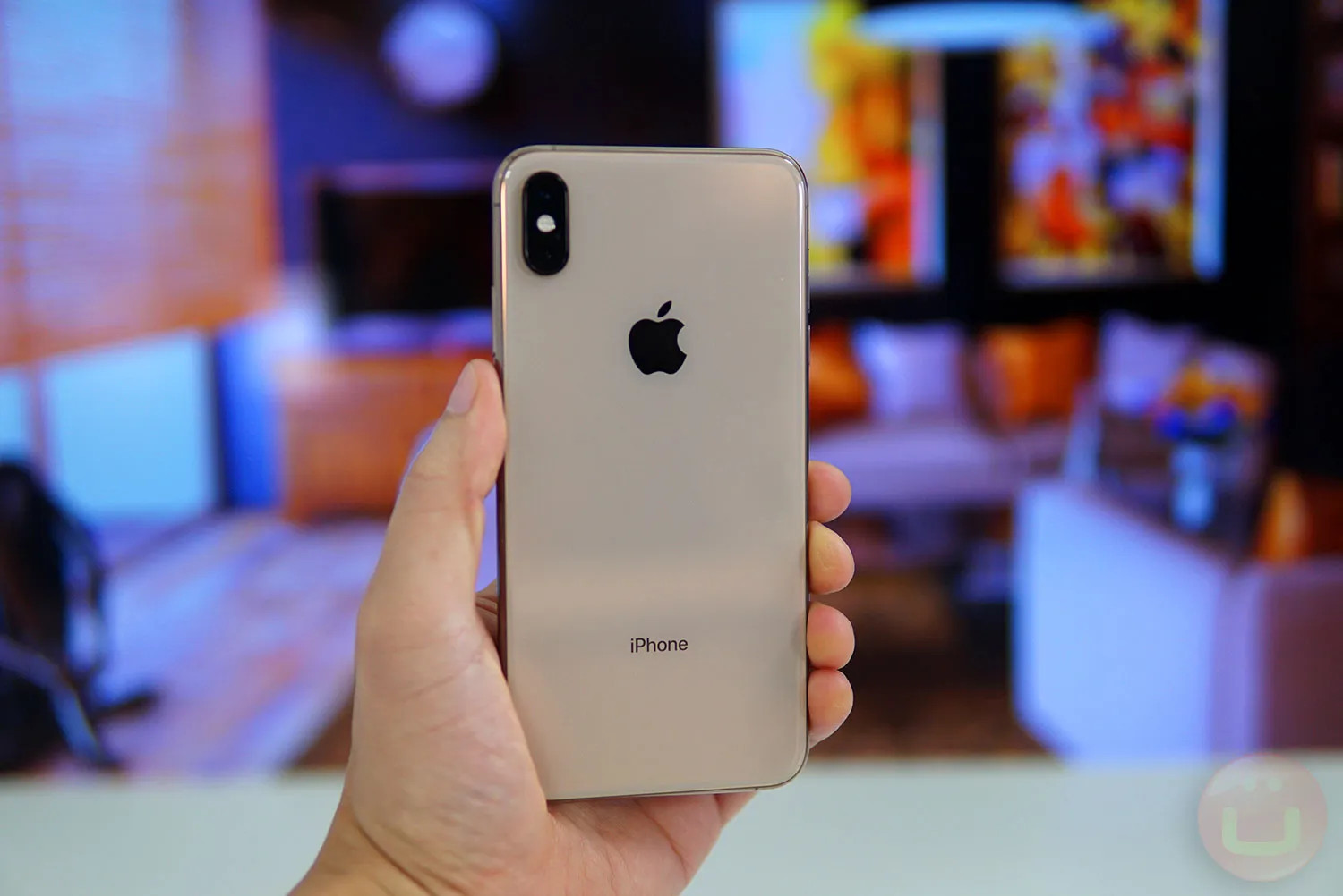 Giá iPhone XS Max tháng 8/2022 giảm cực sâu, chưa đến 9 triệu thừa sức