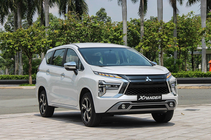 Mitsubishi Xpander rolling price in August 2022 is extremely attractive, with great gifts to attract Vietnamese customers