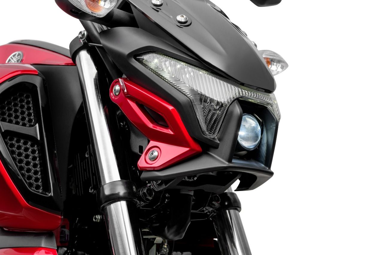 People are “crazy” because Yamaha’s new 150cc manual clutch model was released, the price stunned Exciter