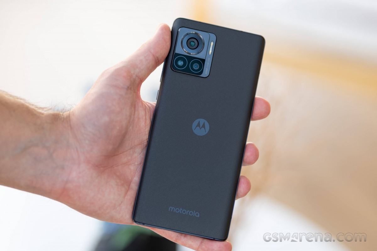 Motorola khiến cả thế giới ‘bùng nổ’ khi giới thiệu ‘siêu phẩm’ Edge 30 Ultra với camera 200MP