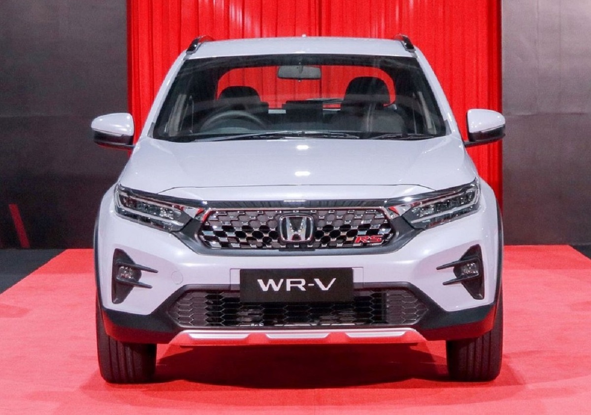 The newly launched Honda A-class SUV has received thousands of orders, priced from only VND 416 million