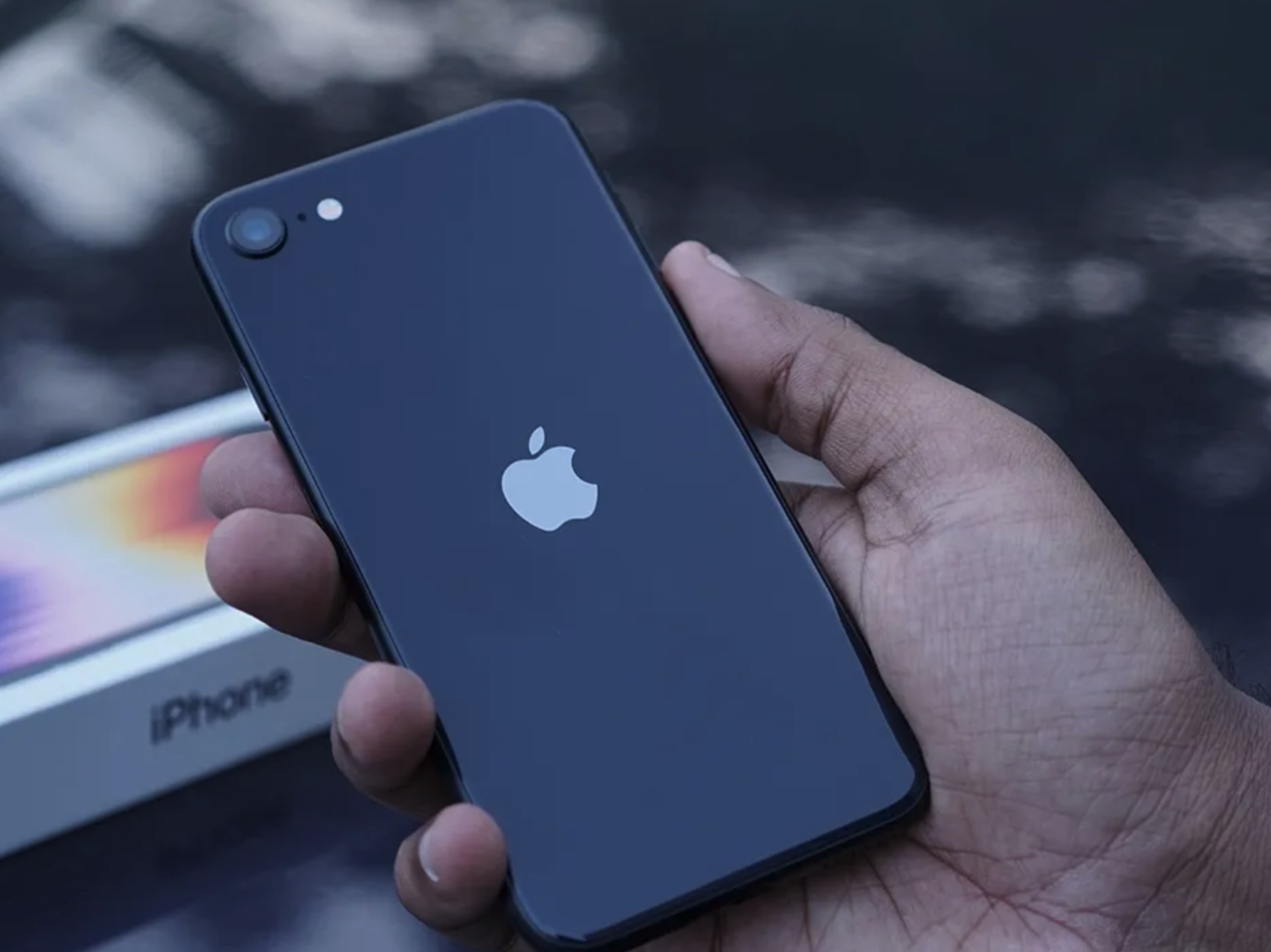 Choose which iPhone to buy ‘cheap, healthy, durable’ to welcome Tet 2023