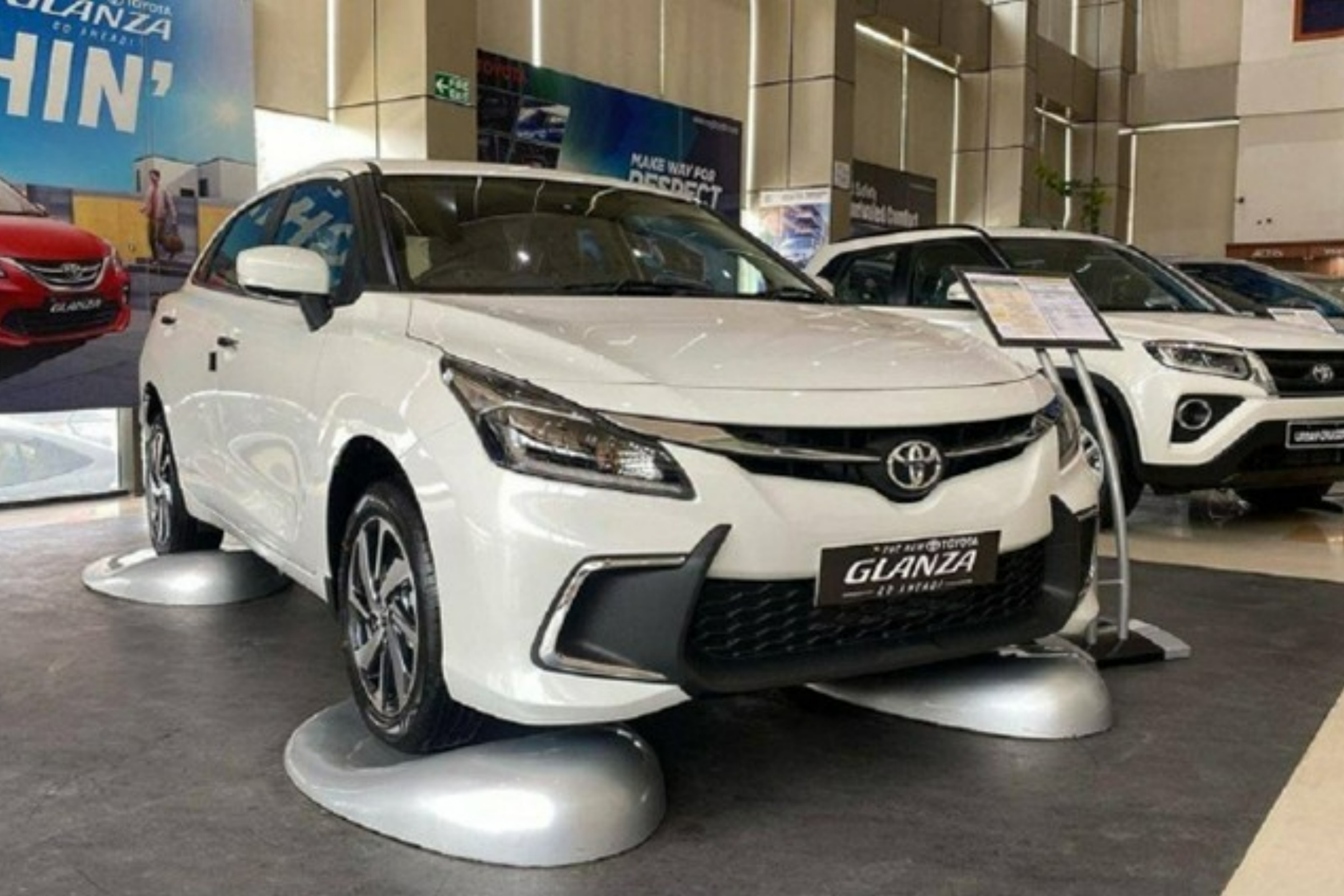 Toyota launched a B-sized hatchback model priced at less than 200 million VND
