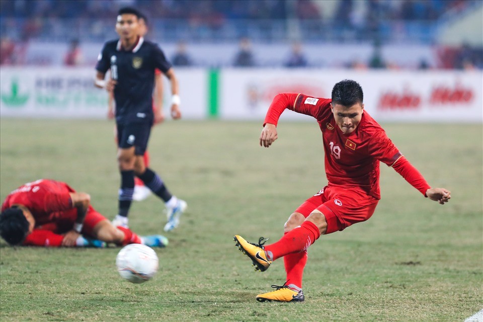 Tin bóng đá tối 31/1: Siêu thủ môn châu Âu cập bến V.League; Tân HLV ĐT Việt Nam chịu áp lực lớn