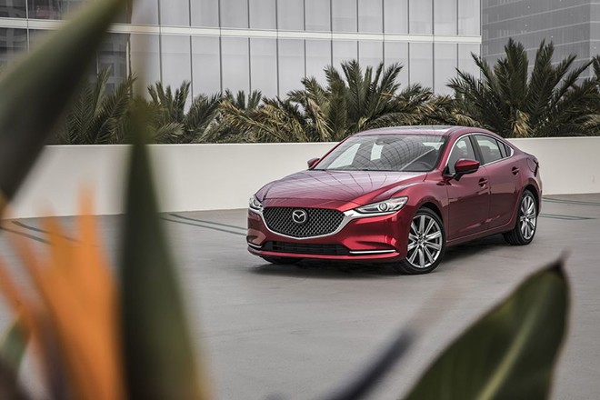Giá xe Mazda6 lăn bánh tháng 2/2023: Đè bẹp hoàn toàn Toyota Camry và Kia K5 bằng ưu đãi cực khủng ảnh 2