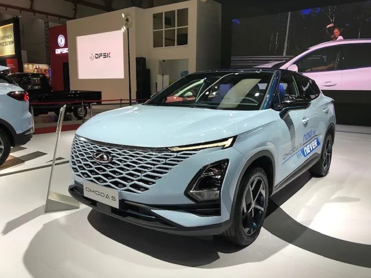 The SUV model expected by Vietnamese customers was officially launched, “falling down” Hyundai Creta for 511 million VND