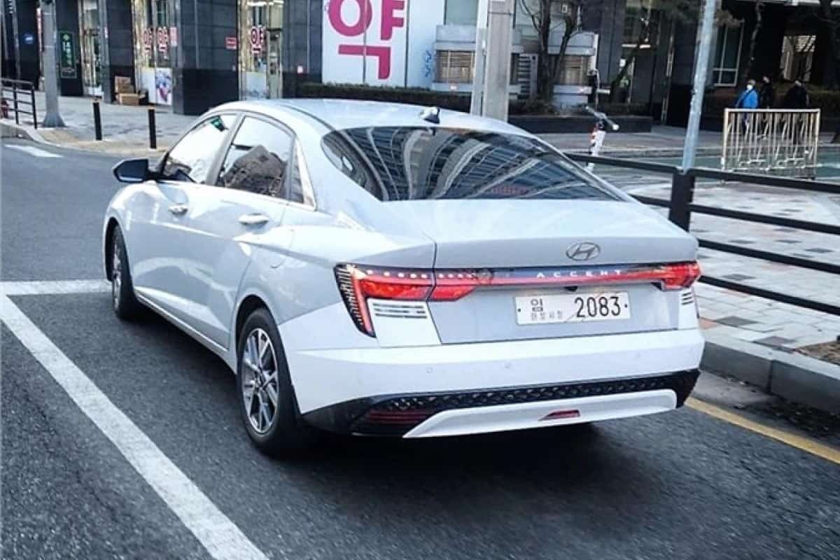 Hyundai Accent 2023 được bàn giao tới khách hàng từ tháng 4, ngày tàn của Honda City đã cận kề ảnh 1