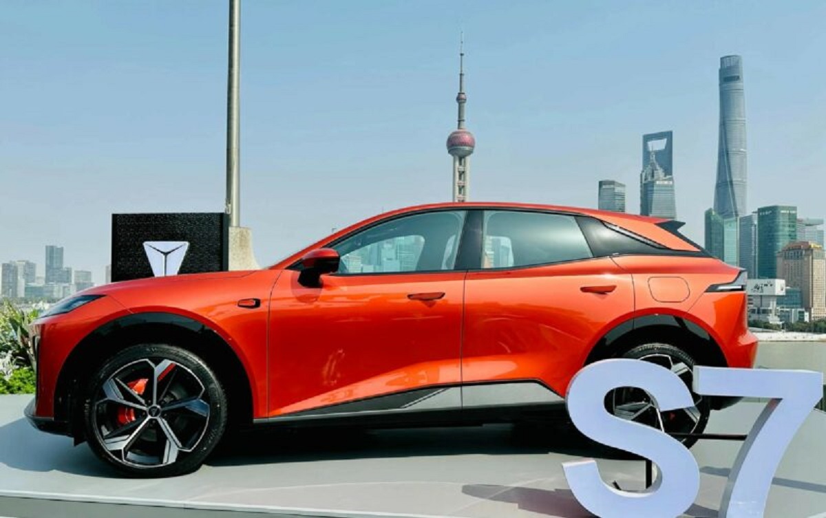 The Chinese electric car model will be available for sale next April, the price is expected to be only 204 million