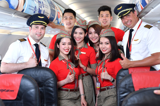 tiet-lo-thu-nhap-cua-tiep-vien-hang-khong-o-viet-nam-vietnam-airlines-chiu-chi-nhat-4-1679304025.png