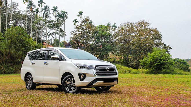 Giá lăn bánh Toyota Innova tháng 3/2023: Nhăm nhe soán ngôi Mitsubishi Xpander bằng ưu đãi kép ảnh 1