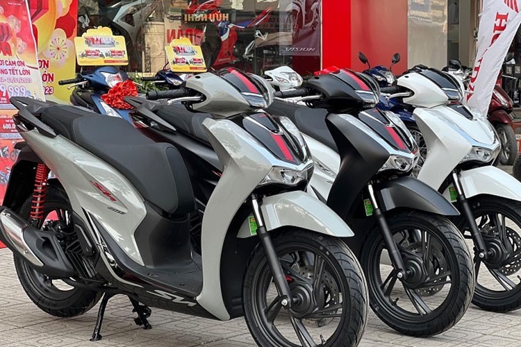 The price of Honda SH fluctuates unexpectedly, there is a heavily discounted version of more than ten million