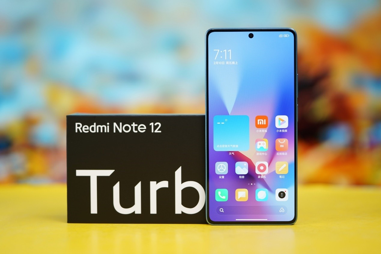 Đập hộp Redmi Note 12 Turbo, khủng long tầm trung khiến iPhone 11 xấu hổ, Galaxy