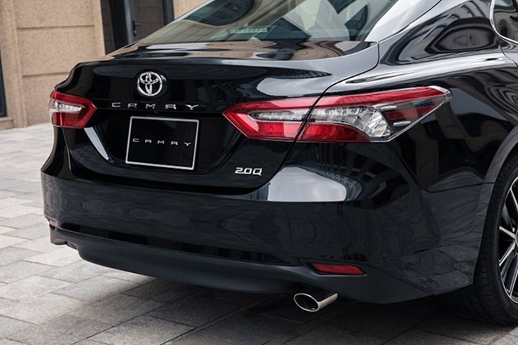 Giá xe Toyota Camry lăn bánh tháng 4/2023 thấy là mê, ‘bóp nghẹt’ cả Kia K5 và Mazda6 ảnh 6
