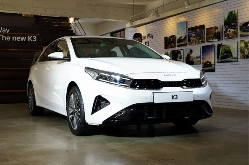 Giá lăn bánh Kia K3 tháng 4/2023 rẻ như cho, áp đảo Toyota Corolla Altis và Hyundai Elantra ảnh 4