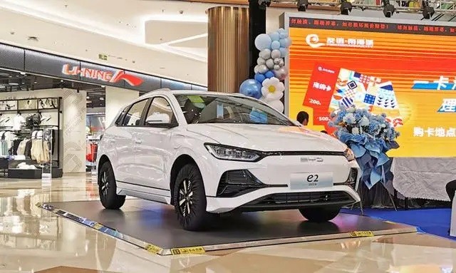 Mẫu xe điện Trung Quốc về đại lý với giá 350 triệu, dễ hút người mua nhờ thiết kế bắt mắt