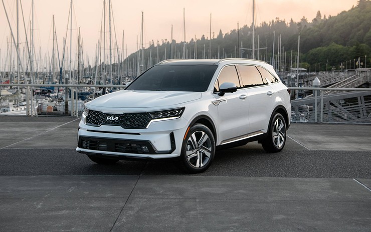 Giá xe Kia Sorento lăn bánh tháng 4/2023: Ưu đãi tới 100 triệu đồng, thách thức Toyota Fortuner ảnh 1