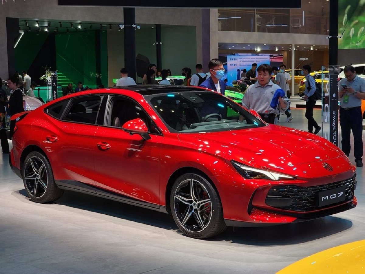 MG7 2023 officially opened for sale with price from 410 million VND, Kia K3 is afraid of losing the throne