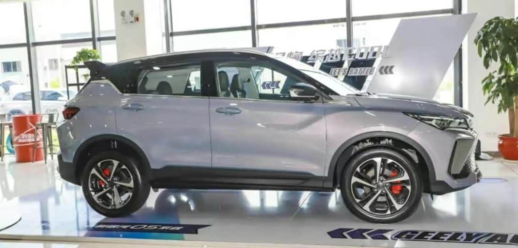 Mẫu xe Trung Quốc ồ ạt về đại lý với giá chỉ 353 triệu đồng, liệu có đủ sức 'làm khó' Honda CR-V?