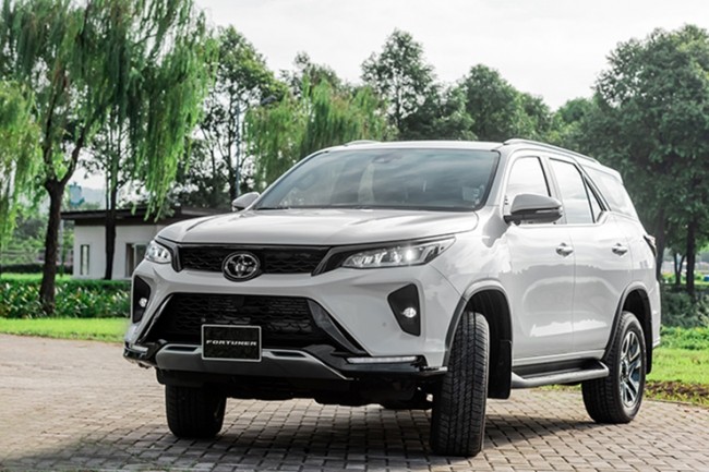 Tin xe 26/4: Toyota Corolla Cross ‘lo sốt vó’ vì mẫu xe nhiều khách Việt mong đợt có giá rẻ khó tin ảnh 2