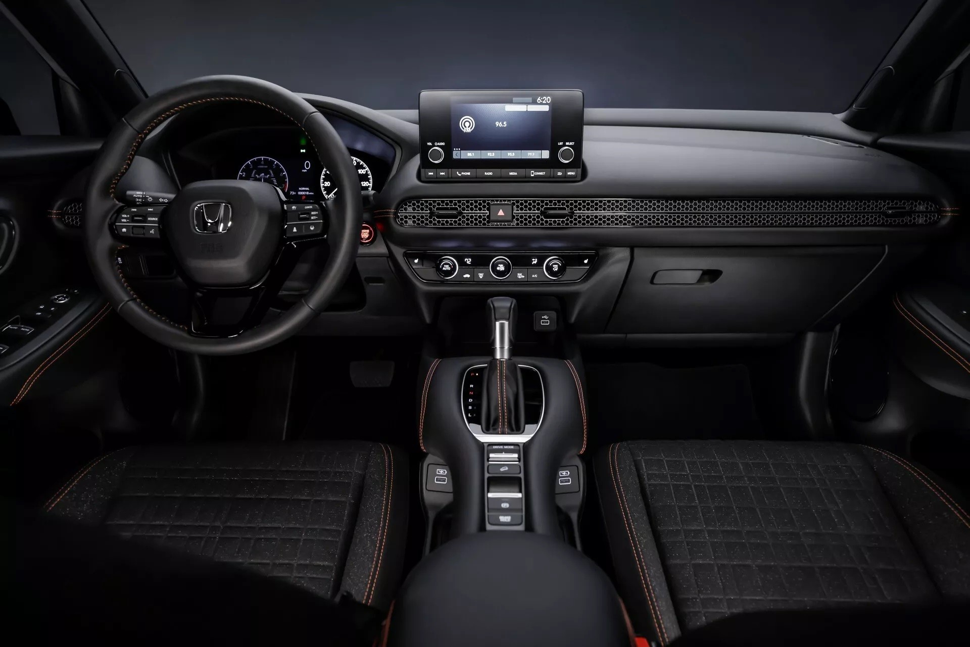 Honda HR-V 2024 chốt giá bán trước khi về đại lý, lột xác đẹp như mơ khiến Toyota Corolla Cross e dè