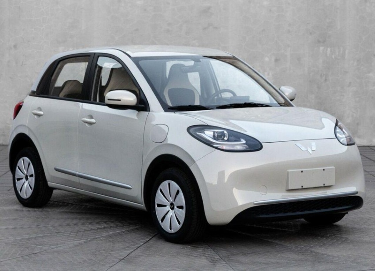 A car model priced at 204 million is about to be released, causing a fever for Vietnamese customers because it is so beautiful, setting a sales record even though it has just opened for sale