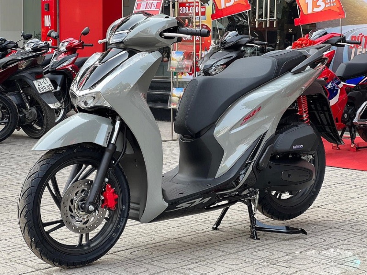 Honda SH 2022 suddenly lost tens of millions of dollars, VinFast Lux A2.0 has an attractive rolling price