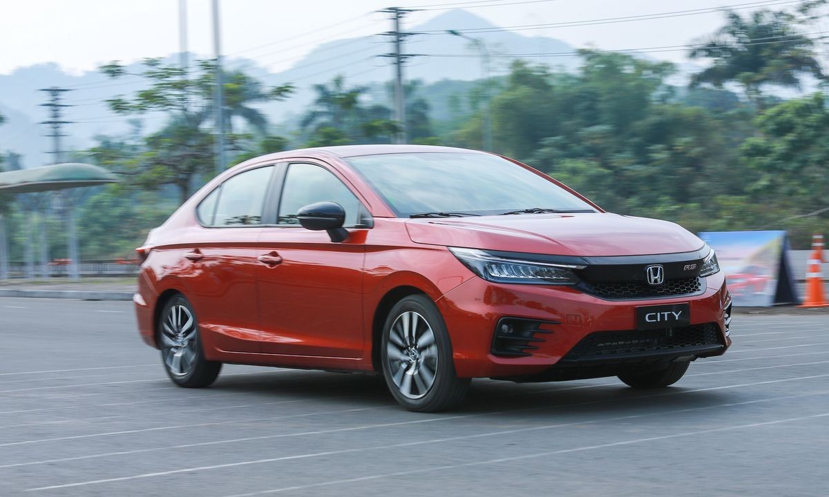 Giá xe Honda City 2022 mới nhất tháng 5: Khiến Hyundai Accent phải 'nóng mặt'