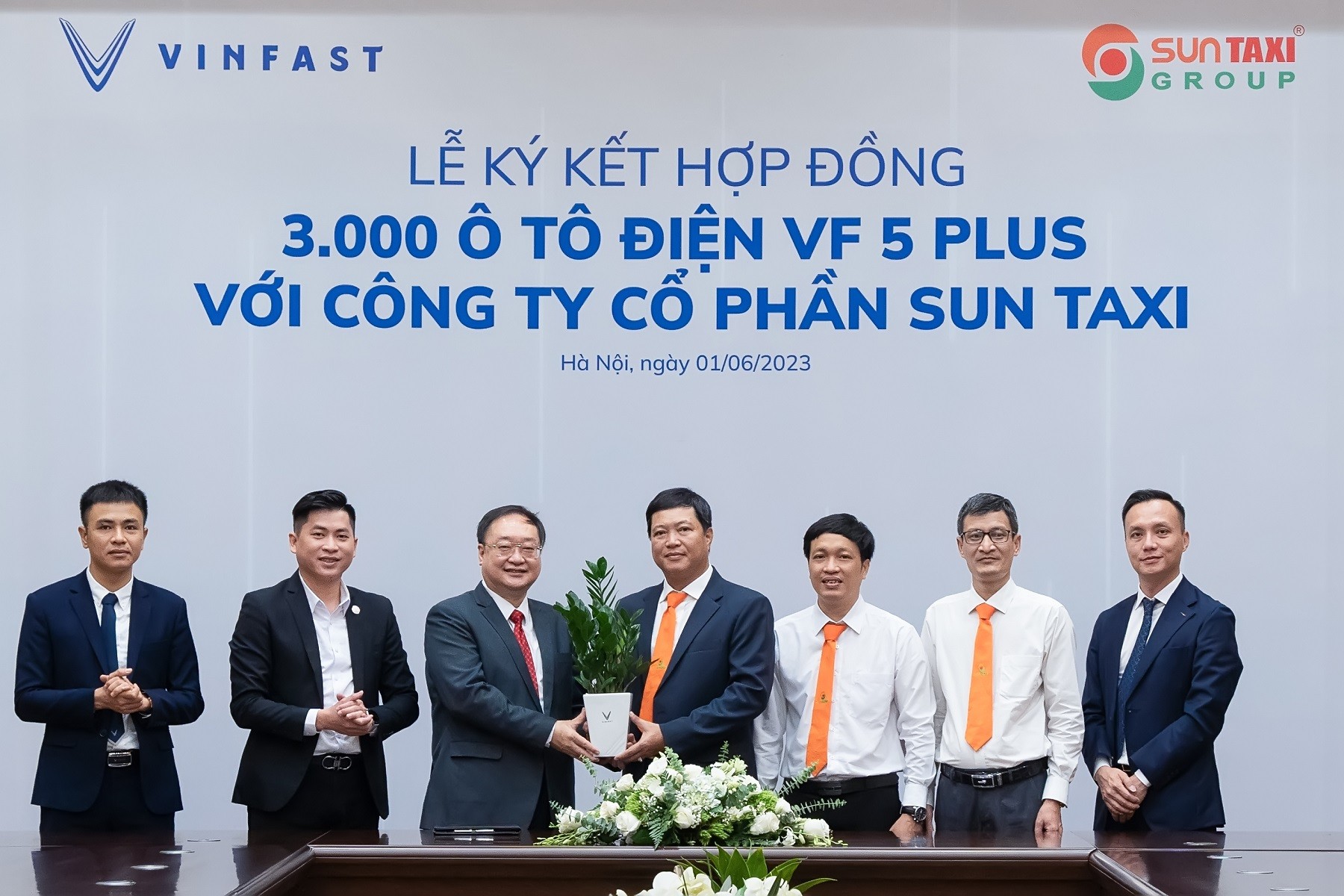 Sun Taxi mua 3.000 xe điện VinFast VF 5 Plus, thúc đẩy cuộc cách mạng giao thông xanh tại Việt Nam ảnh 2