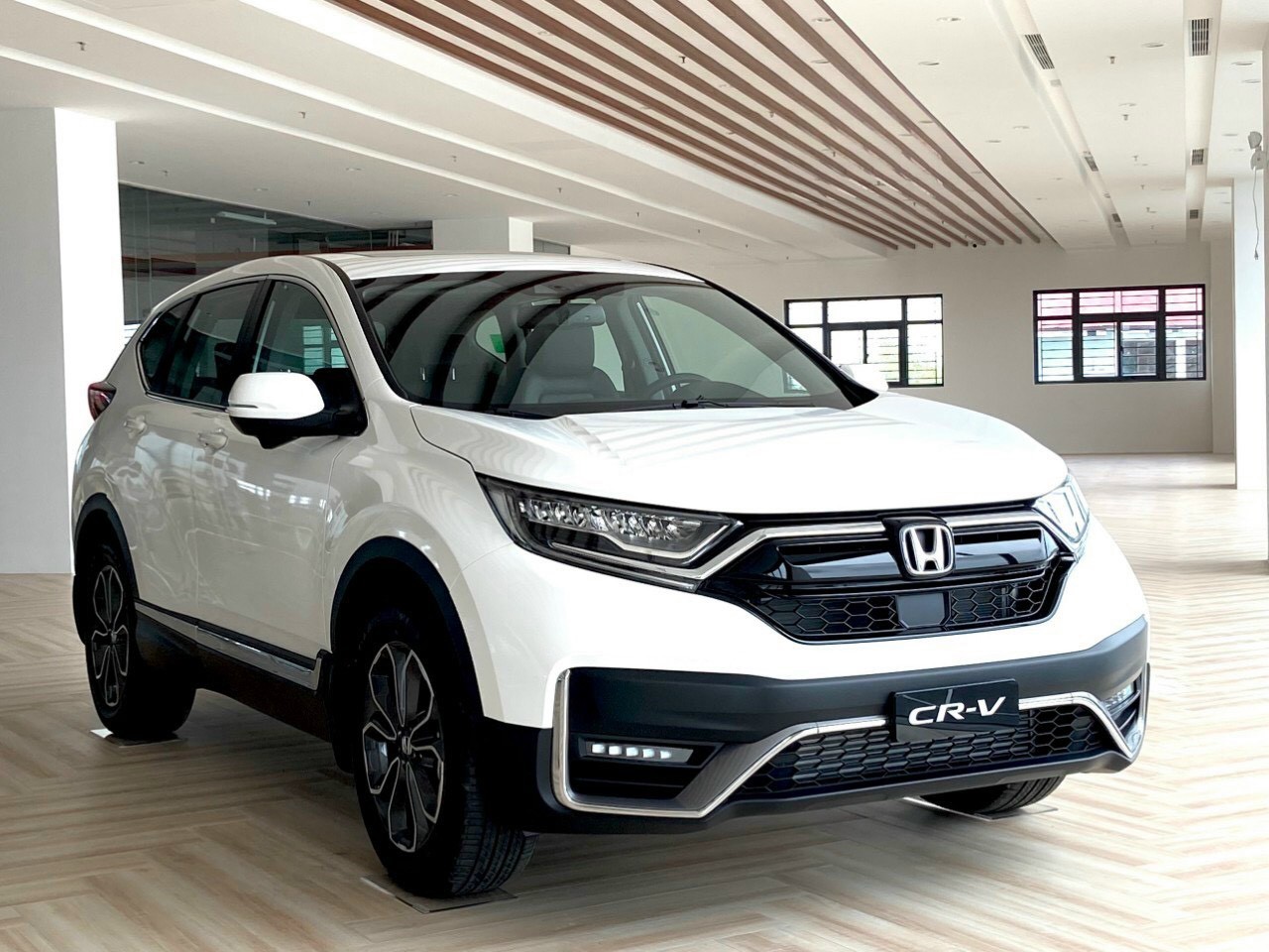 Giá xe tháng 6: Honda CR-V tiếp tục ưu đãi lớn lên đến hơn 113 triệu đồng